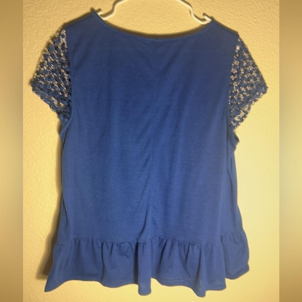 LARGE CATO Crochet Top Blue - Picture 8 of 12